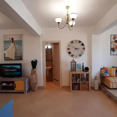 Blue Pastel-cliffside Villa, Shared Pool, Wild Sandy Nearby * Nea Poteidaia