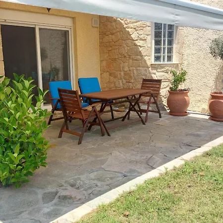 Blue Pastel-cliffside Villa, Shared Pool, Wild Sandy Nearby Hébergement de vacances Potidée