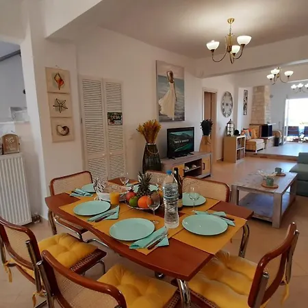 Blue Pastel-cliffside Villa, Shared Pool, Wild Sandy Nearby